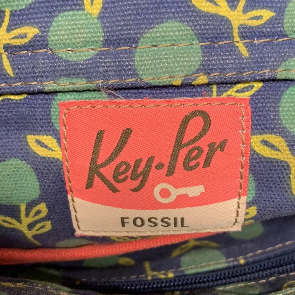 Fossil Key-Per Cross Body Bag Purse Hand Bag Floral Flowers Cream Blue Green